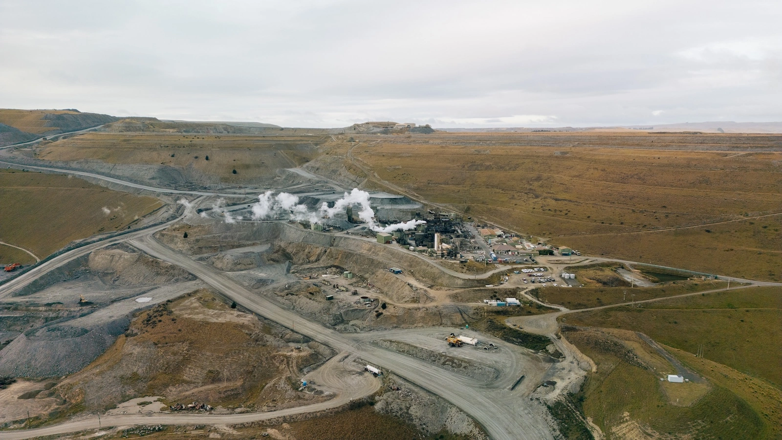 Aerial view of the Macraes Gold Mine processing plant and surrounding OceanaGold site